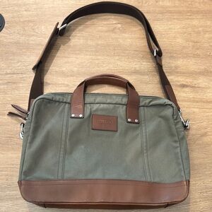 Coach Army Green Canvas‎ Leather Adjustable Shoulder Strap Top Carry Handle Zip.
